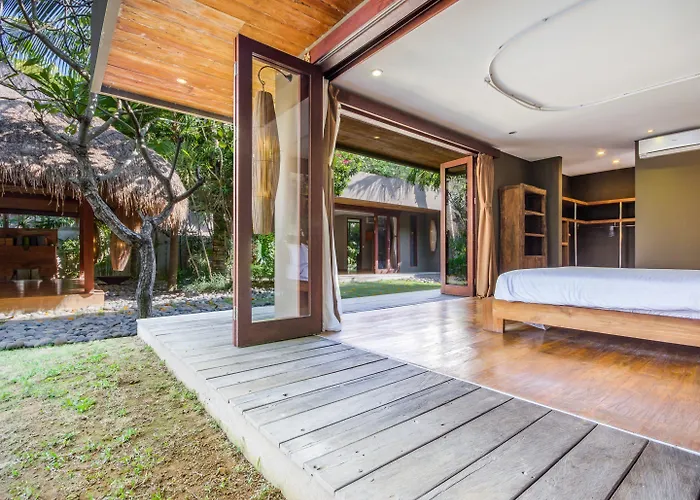 Villa Yoga By Finder Seminyak (Bali)